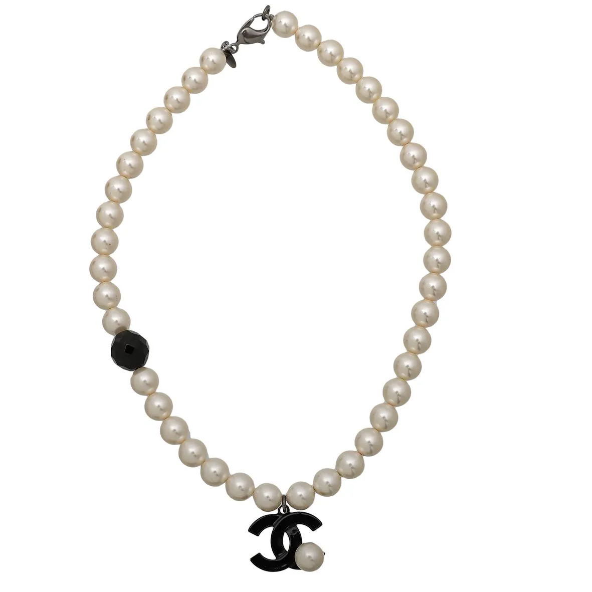 Chanel Bicolor Pearl on CC Short Necklace