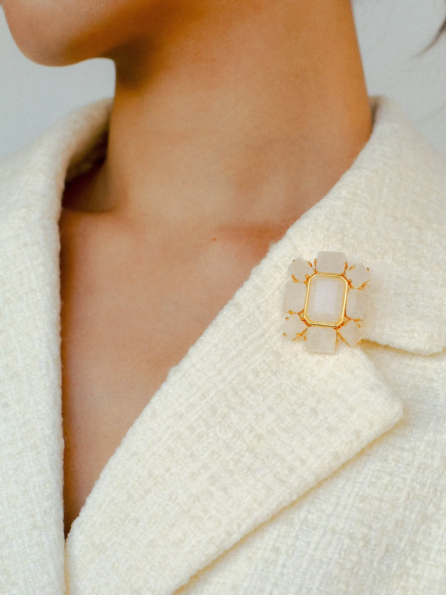 Fashion Rock Sugar White Crystal Brooch