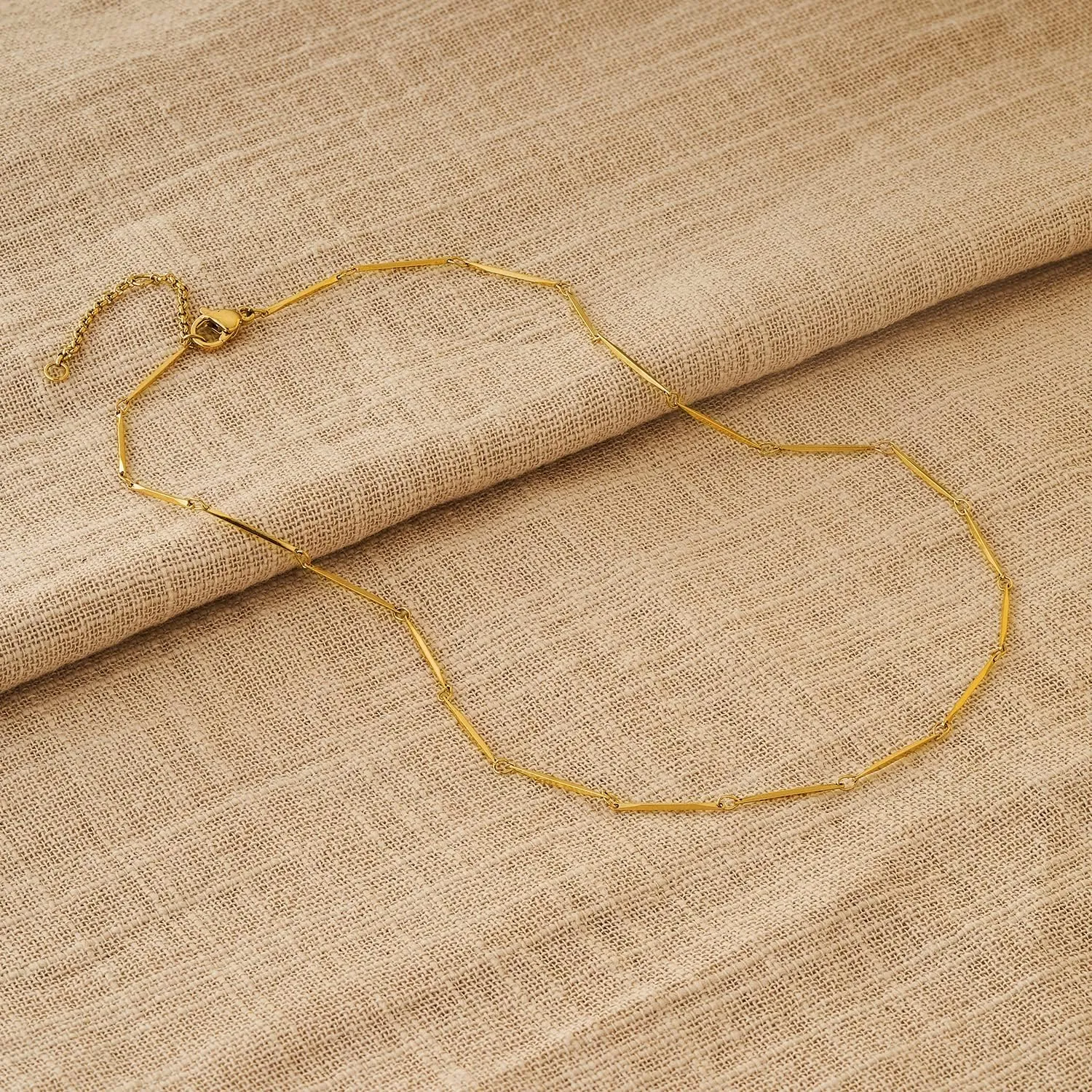 Gold Dainty Choker Necklace for Women 14K Gold Plated Thin Wave Coin Chain Gold Necklace Simple Layered Gold Necklace Minimalist Link Chain Trendy Jewery for Women
