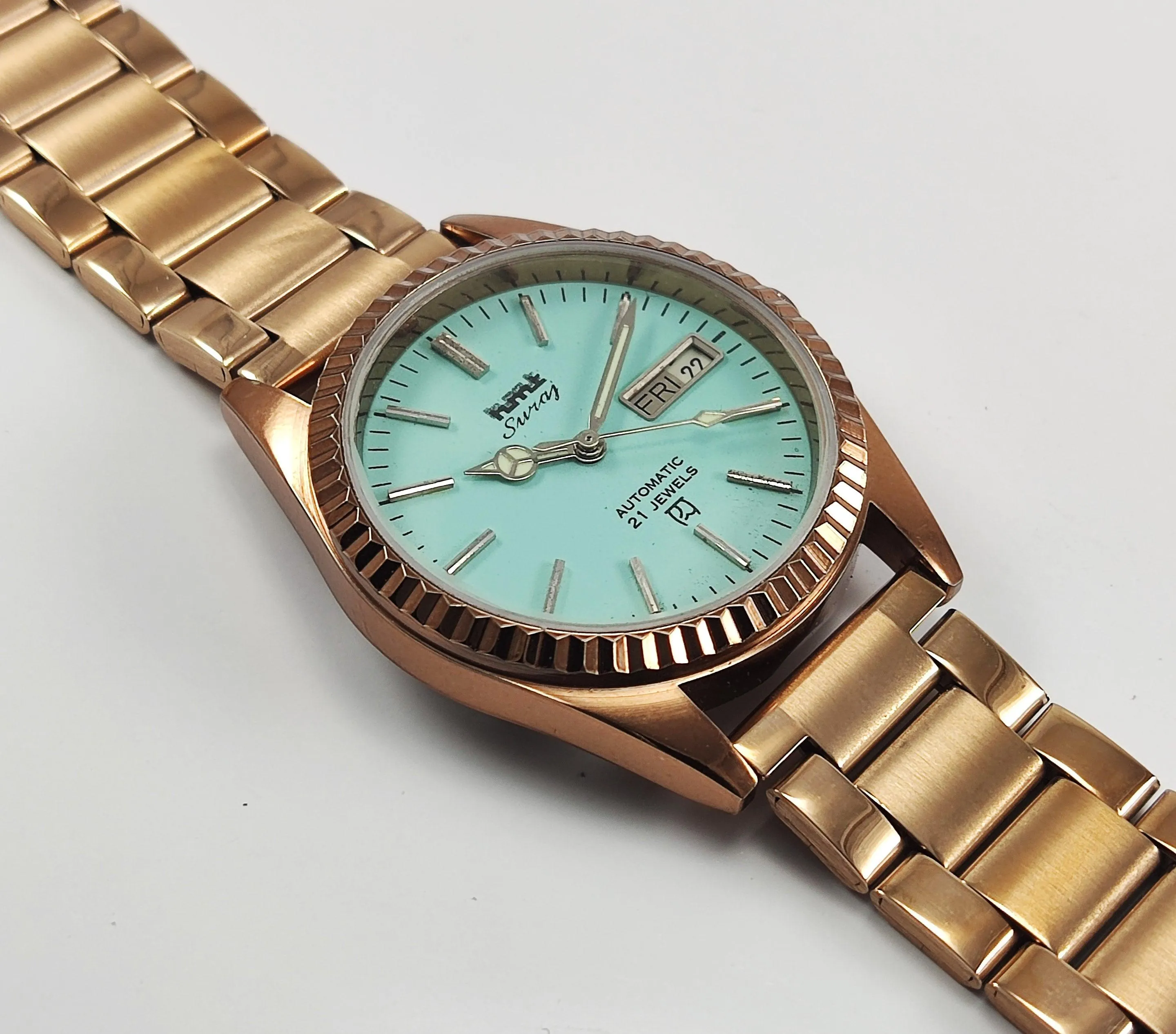 HMT Suraj Para Shock 21 Jewels Pista Green Dial Day Date Function Mechanical Automatic Men's Wrist Watch