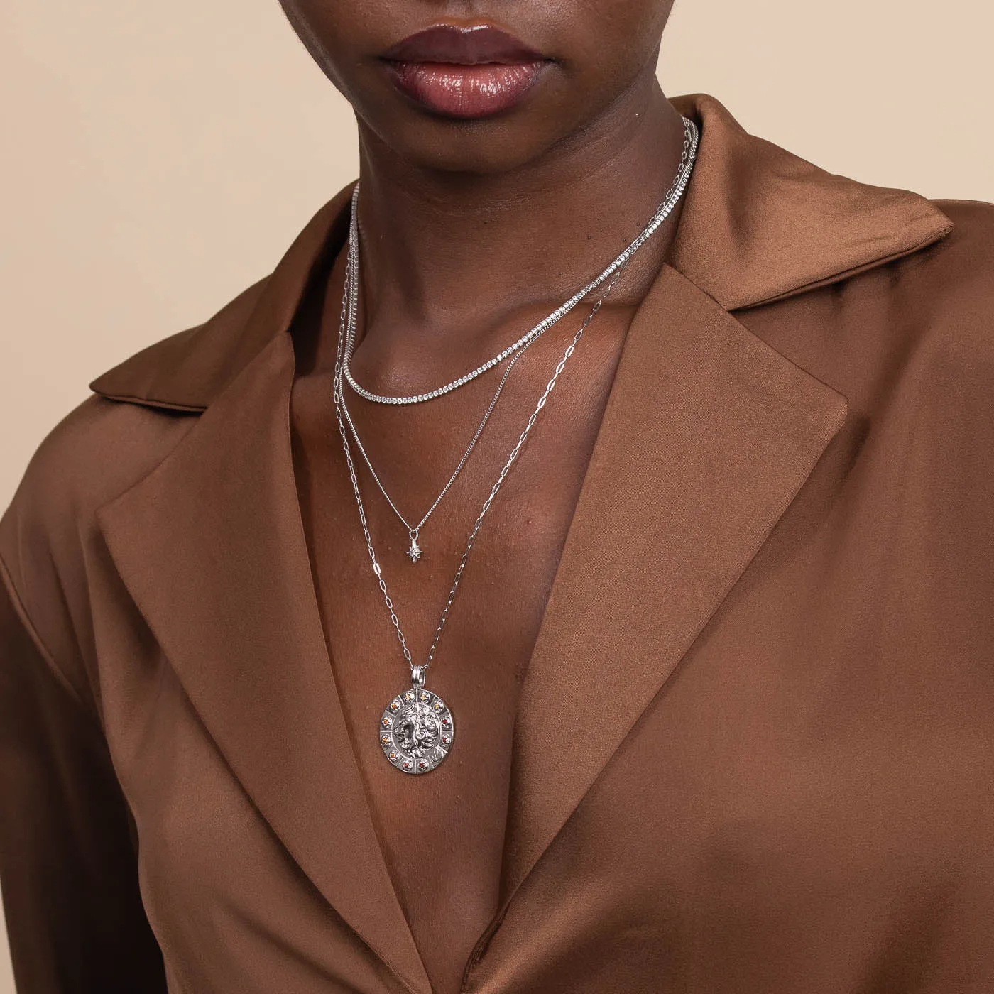 Leo Bold Zodiac Pendant Necklace in Silver