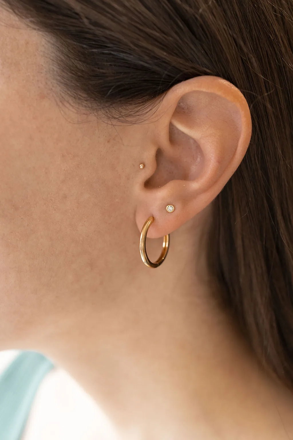 Medium Hoop Earrings in Gold