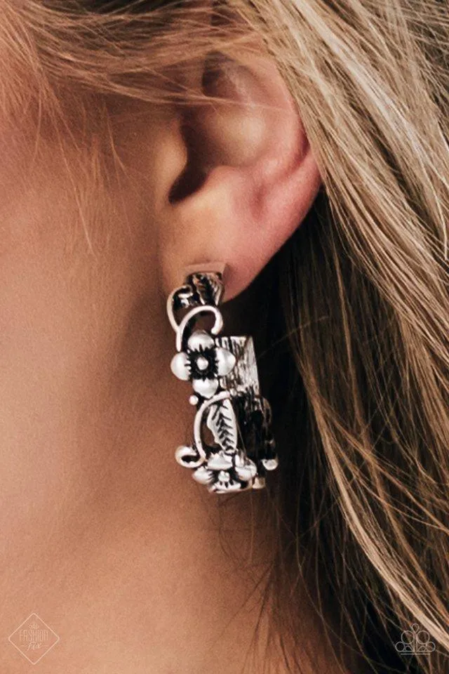 Paparazzi Earrings - Garden County - Silver