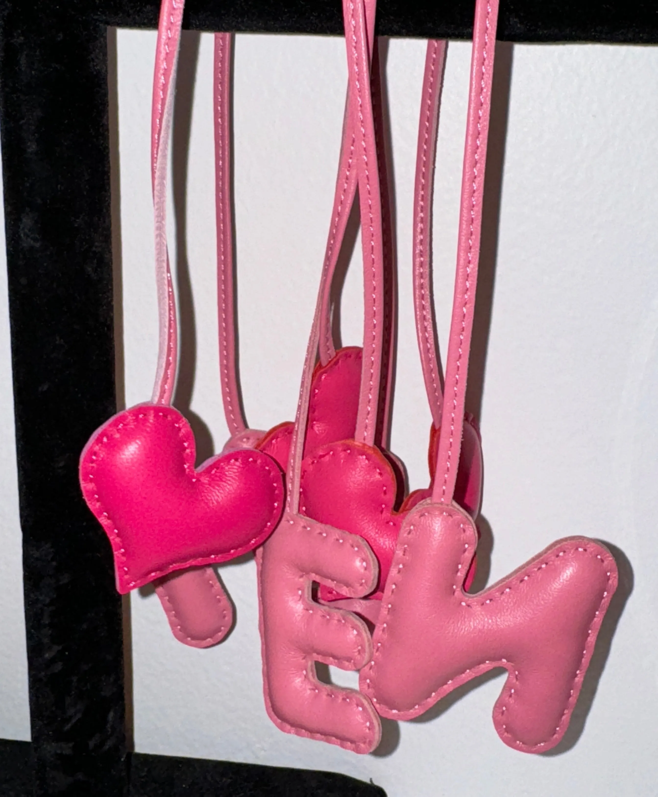 PILLOW PUFF INITIAL LEATHER BAG CHARM