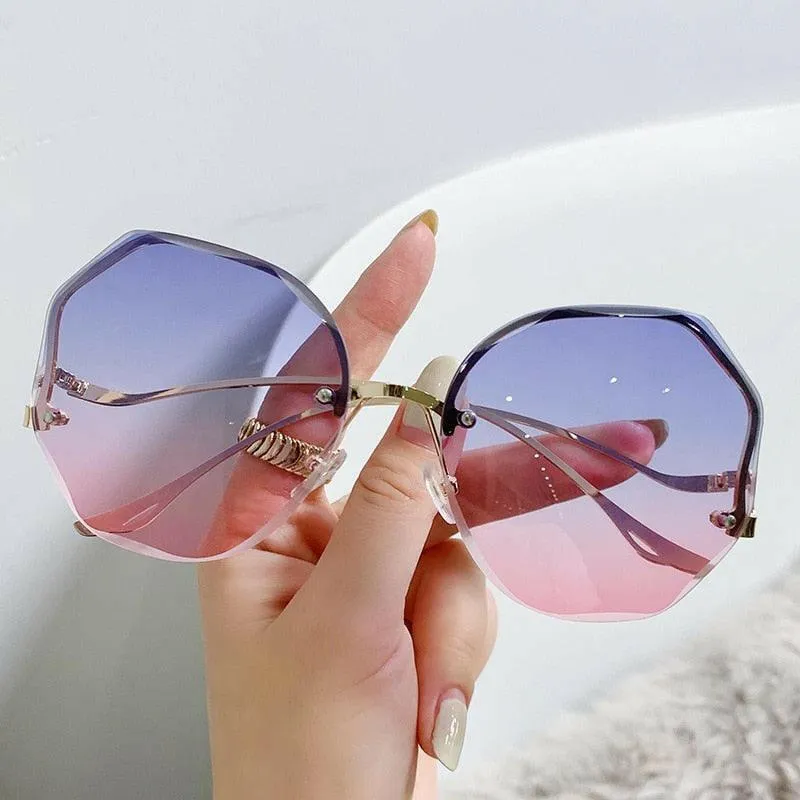 Stylish Curved Rimless Sunnies