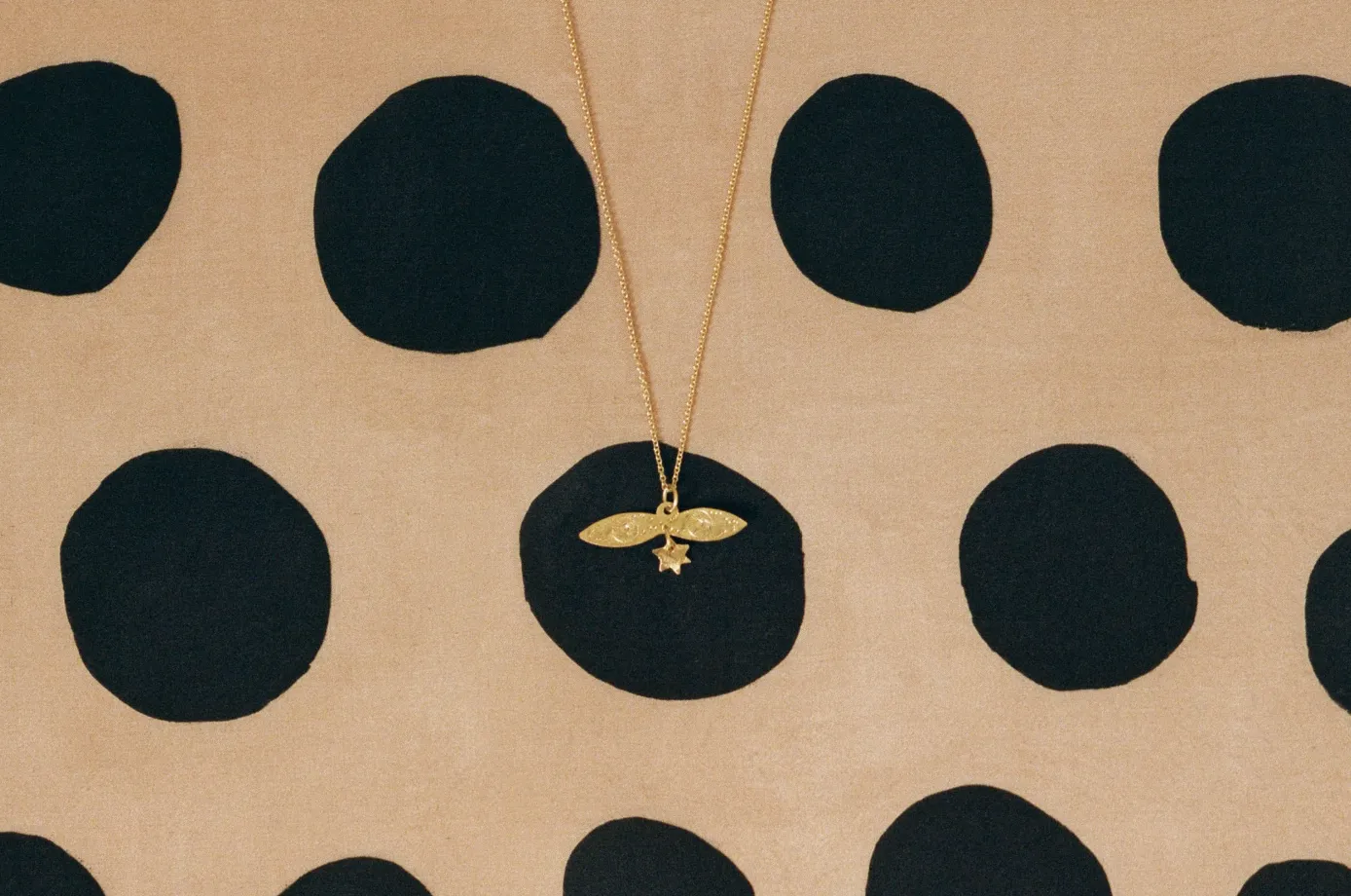 Vista Pendant Necklace